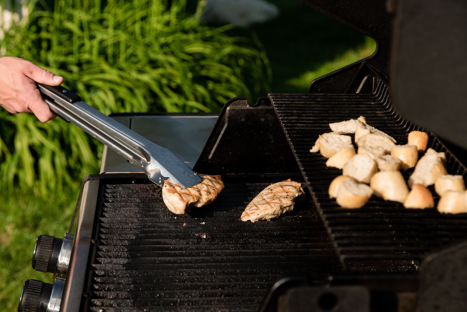 Górna półka w grillu