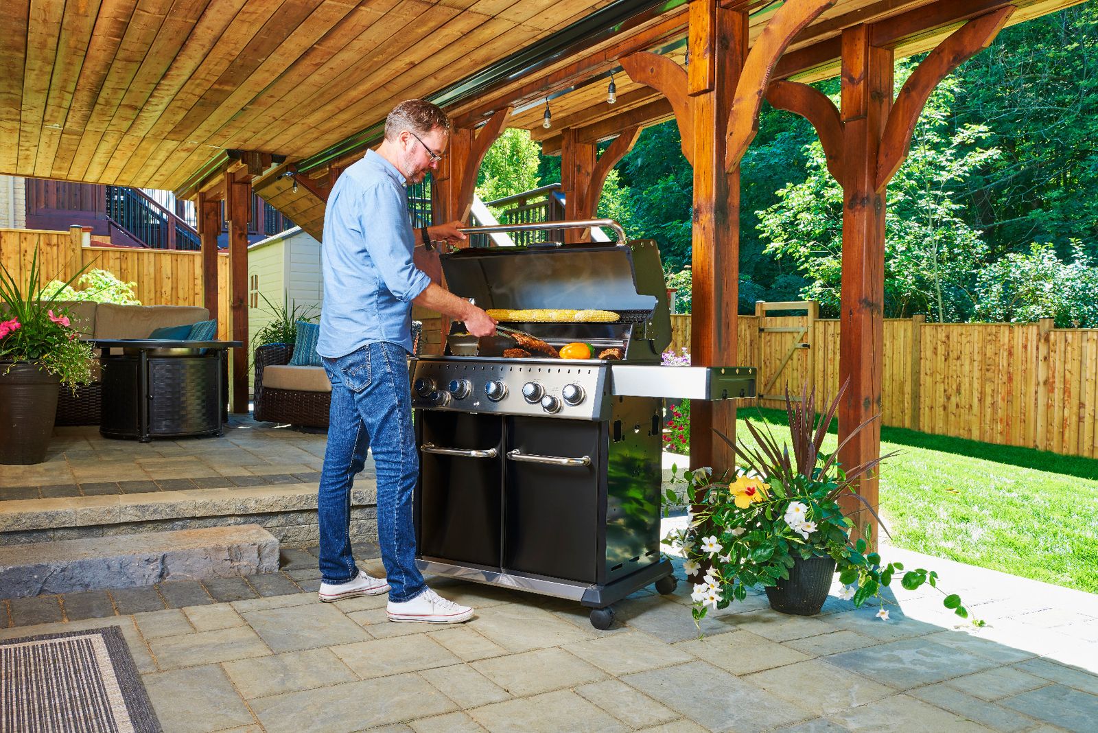 Grill gazowy Baron 490 lifestyle