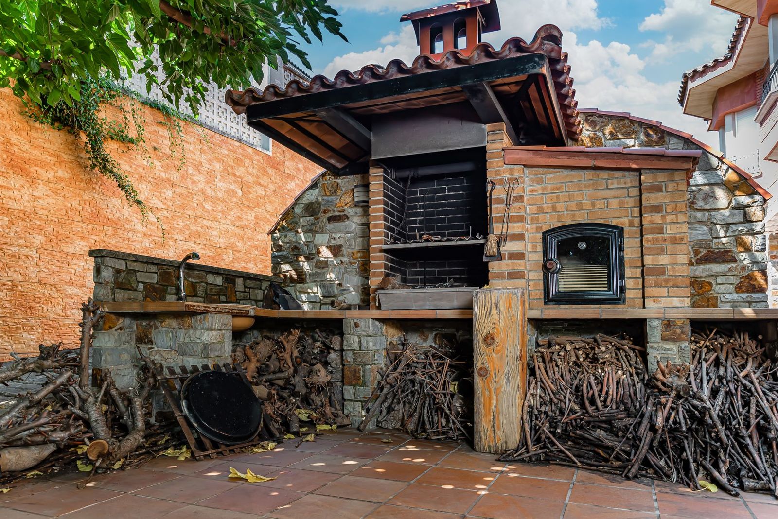 Grill betonowy i opał