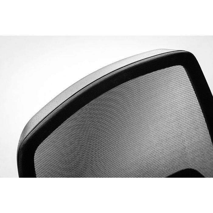 Fotel obrotowy MOMO MO 102 black Bejot 