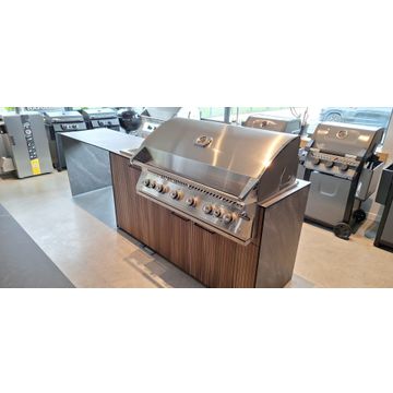 OUTLET - Grill osadzony na kuchni ogrodowej Napoleon 44-calowy serii 700 (BIG44RBPSS-1-PL) - EKSPOZYCJA