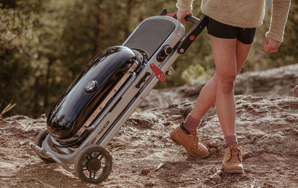 Grillowanie w plenerze grill przenośny Weber Traveler