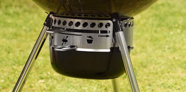 System One-Touch w grillu węglowym Weber