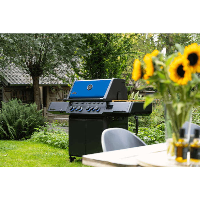 Grill gazowy Napoleon Phantom Prestige 500 + PREZENTY – Edycja limitowana (P500VXRSIBPK-PL-PHM-50)