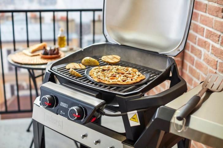 Grillowanie na grillu elektrycznym Weber PULSE
