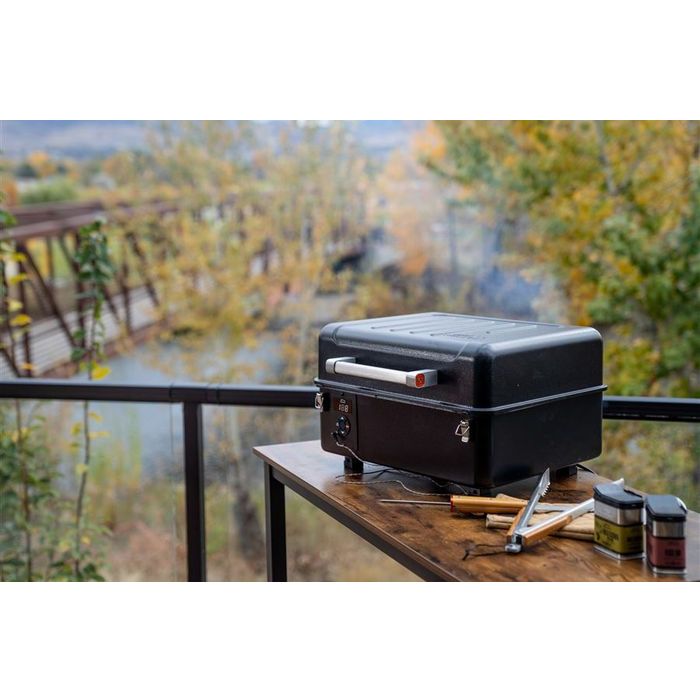 OUTLET - Przenośny grill na pellet Ranger EU Traeger - OSTATNIA SZTUKA - EKSPOZYCJA