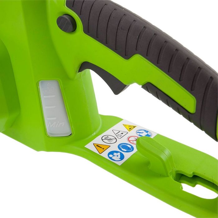 GreenWorks Elektryczna Pilarka łańcuchowa 46 cm o mocy 2000 W (20037)