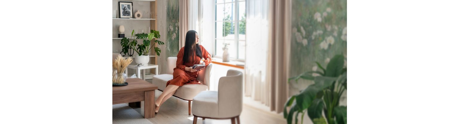 Nowoczesne, designerskie fotele i krzesła do salonu - modele kubełkowe i nie tylko