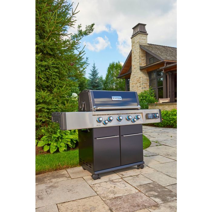 Grill gazowy Broil King Regal Q 590 (685283PL)