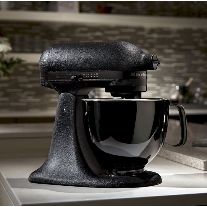 Ozdobna dzieża 4,8L lśniąca czarna INOX Artisan 5 KitchenAid (5KSM5SSBRB)