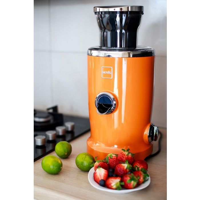 NOVIS - Wyciskarka do soku Vita Juicer - pomarańczowy