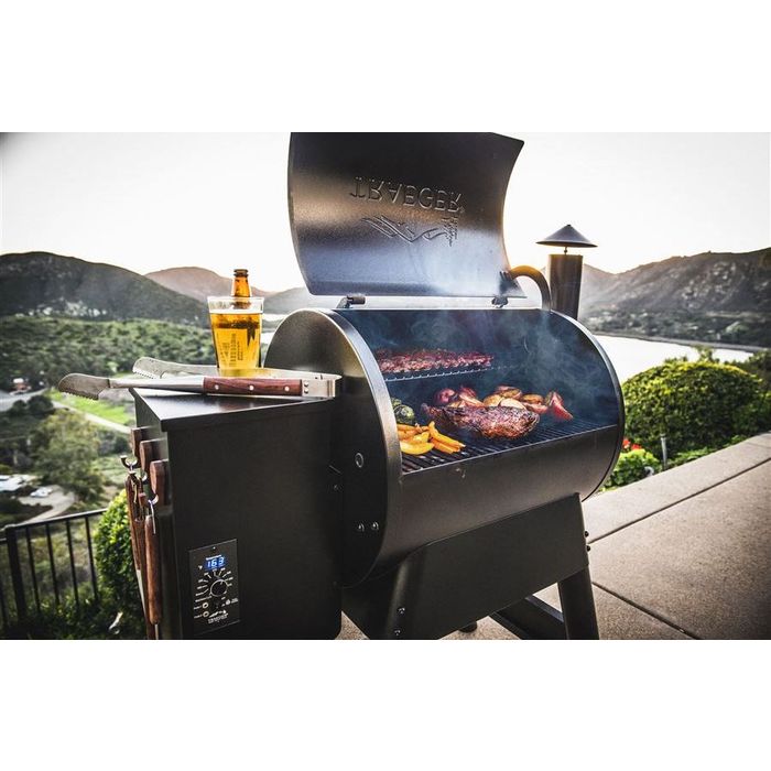 Grill na pellet PRO series 22 (blue) EU Traeger grillowanie
