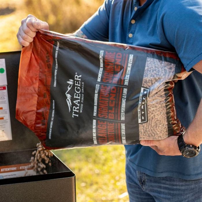 Pellet drzewny FSC Signature Blend – 9 kg Traeger
