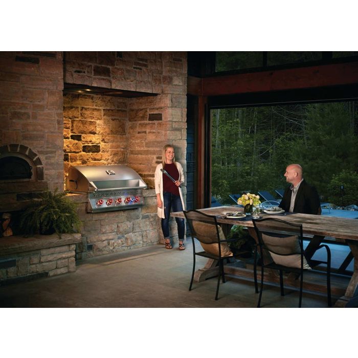 Grill gazowy do zabudowy Napoleon 38-calowy serii 700 (BIG38RBPSS-1-PL)