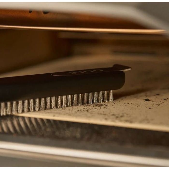 Długa szczotka do czyszczenia pieca do pizzy Ooni Oven Brush Long (UU-P3AE00)