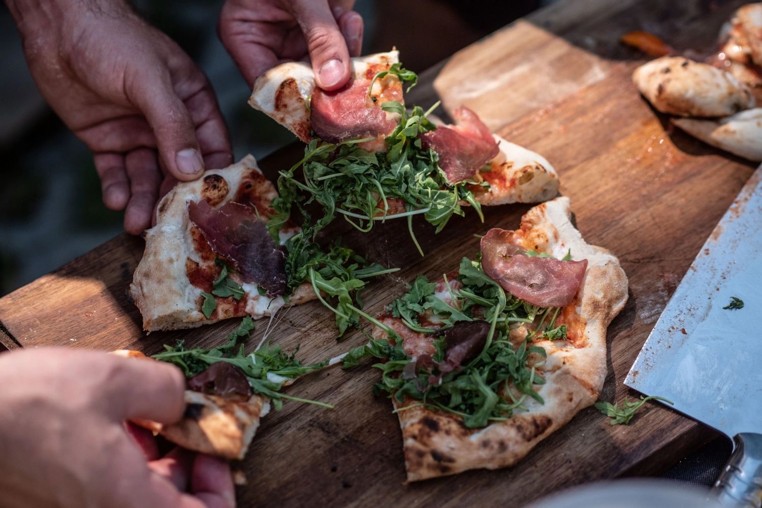 Gotowa włoska pizza z grilla