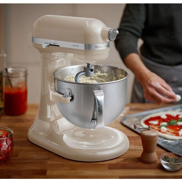 Mikser Artisan z podnoszoną dzieżą Almond Cream 5,6L KitchenAid (5KSM60SPXEAC)