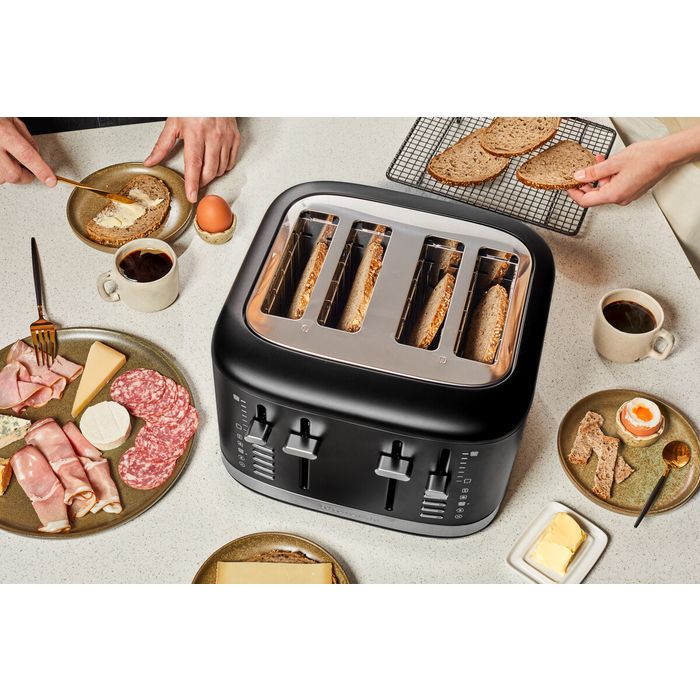 Toster 4 Matte Black KitchenAid (5KMT4109EBM)