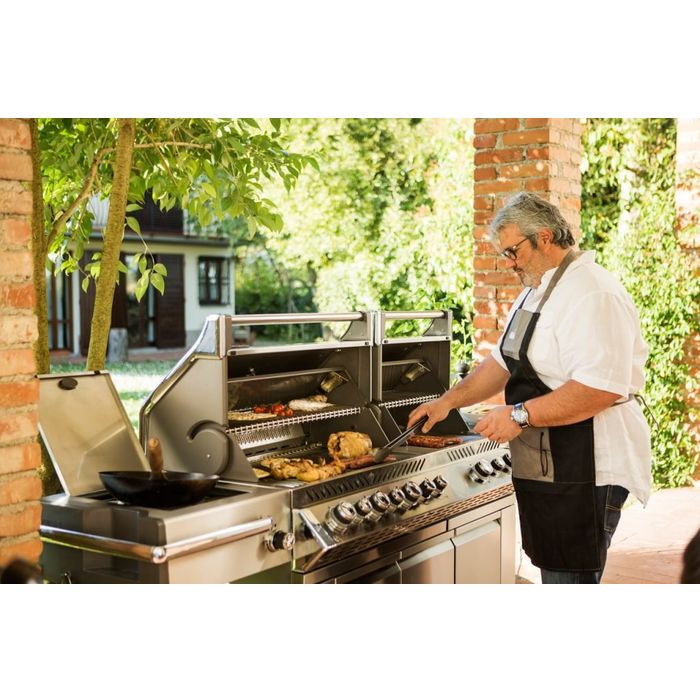 Grill gazowy Napoleon Prestige PRO 825 RSBI-3