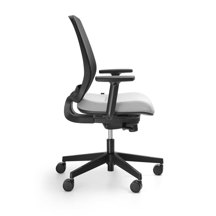 Fotel obrotowy MOMO MO 102 black Bejot 