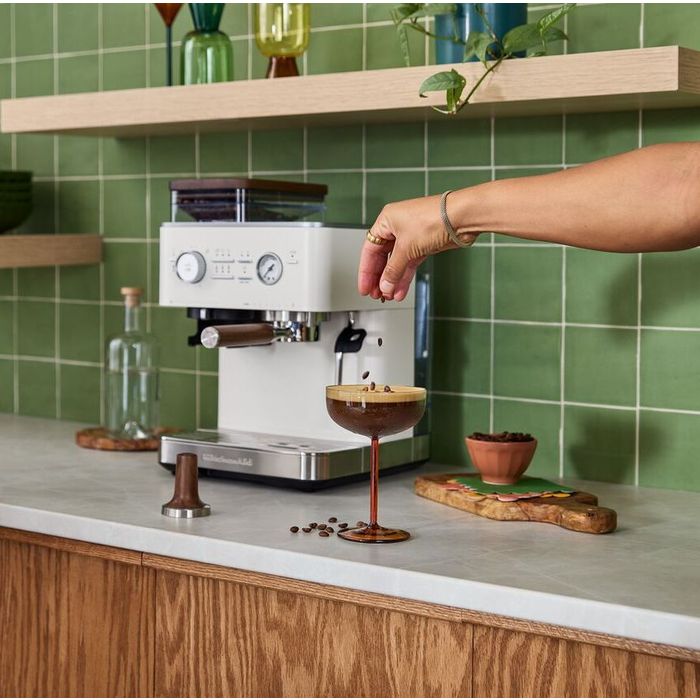 Zestaw z drewna orzechowego do ekspresu półautomatycznego KitchenAid (KESWAS)