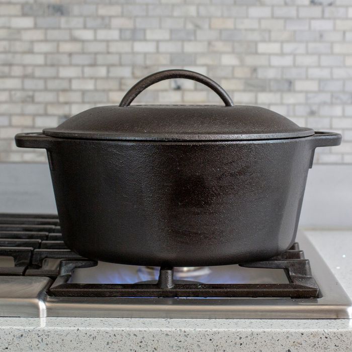 Garnek żeliwny DUTCH OVEN 4,7 L Lodge (L8DOL3)