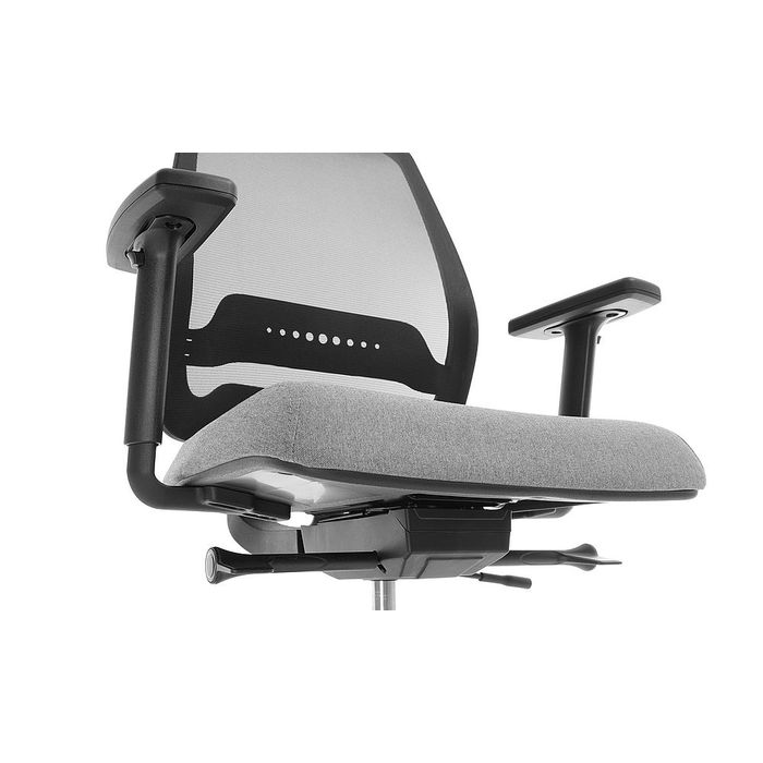 Fotel obrotowy MOMO MO 102 black Bejot 