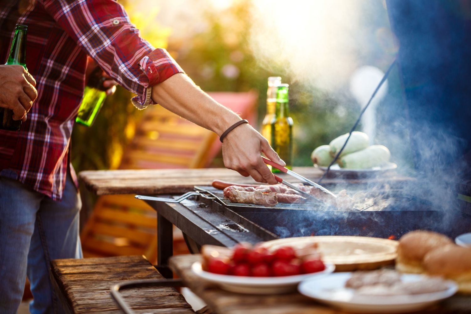 Przygotowywanie posiłku na grillu