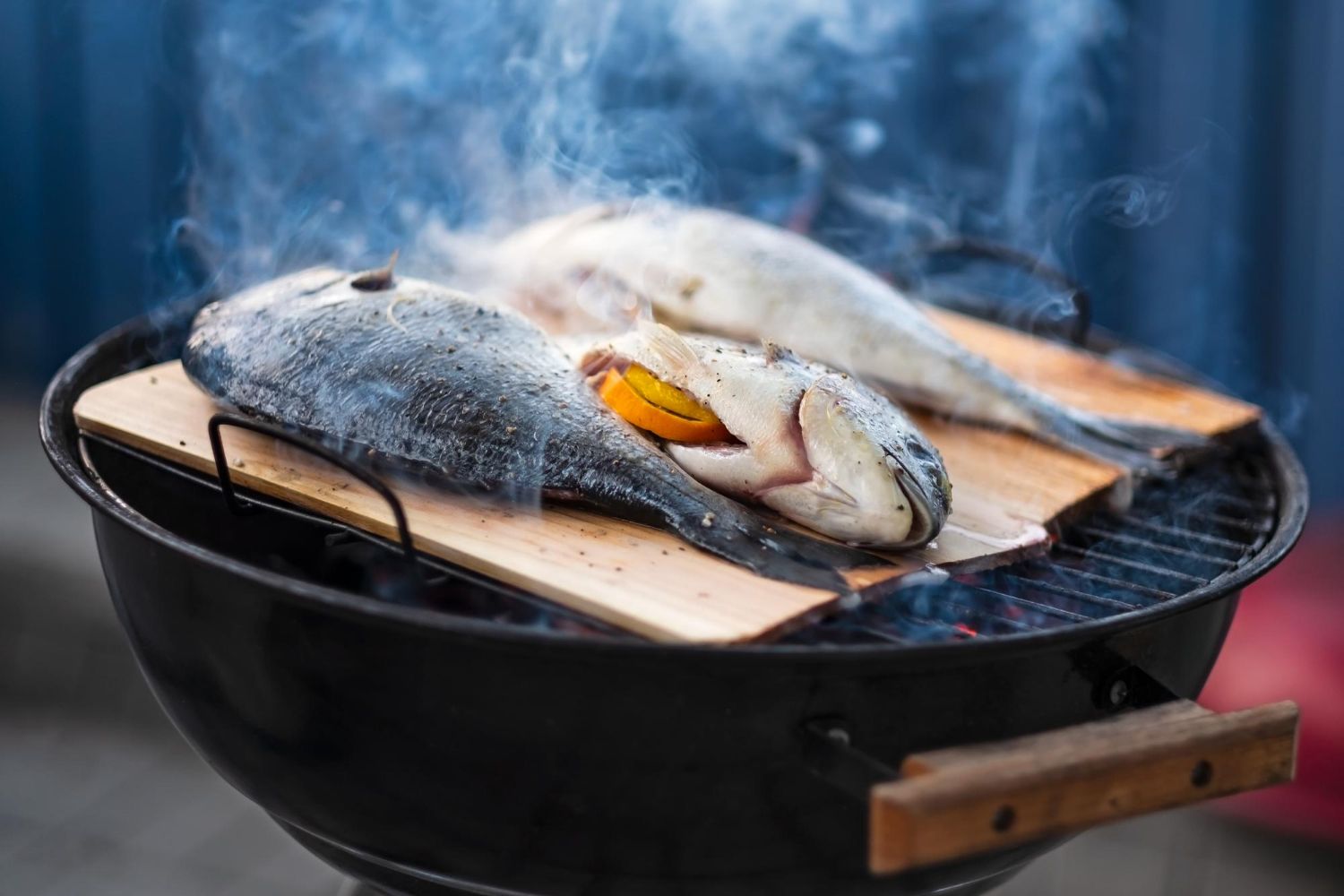 Metody wędzenia na grillu.
