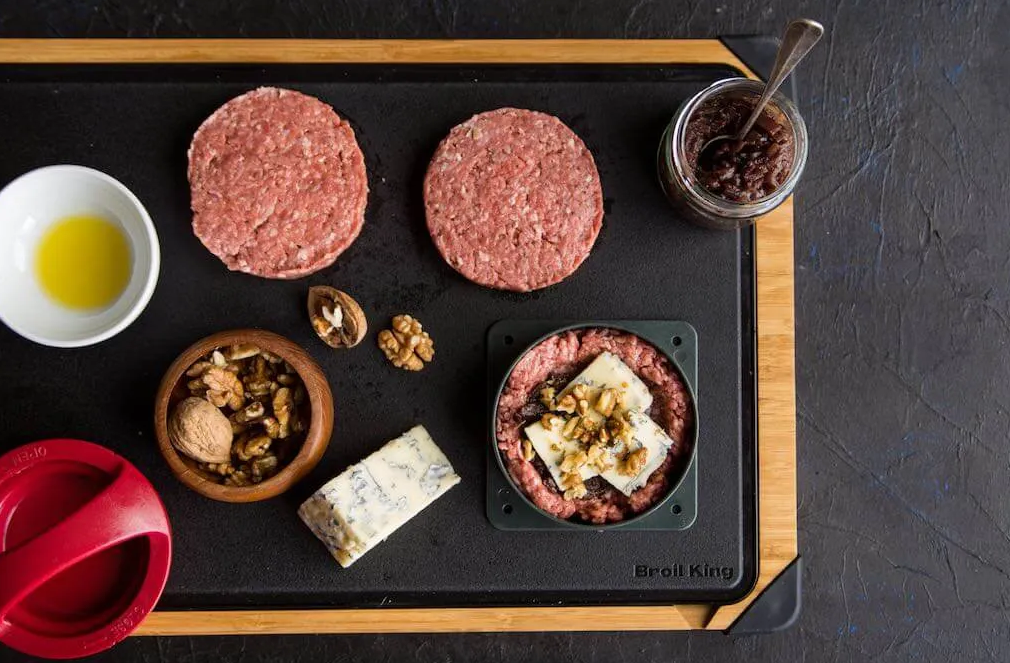 Składniki na mini burgery z grilla