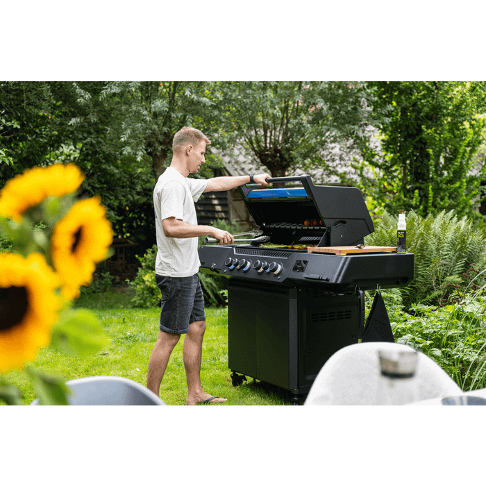 Grill gazowy Napoleon Phantom Prestige 500 + PREZENTY – Edycja limitowana (P500VXRSIBPK-PL-PHM-50)