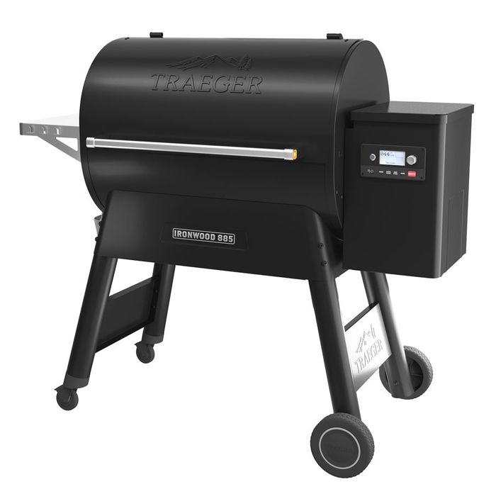 Grill na pellet Ironwood 885 INT + Pellet Sensor Traeger z boku