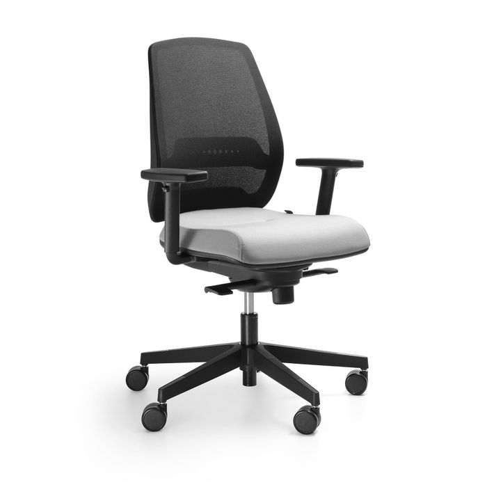 Fotel obrotowy MOMO MO 102 black Bejot 