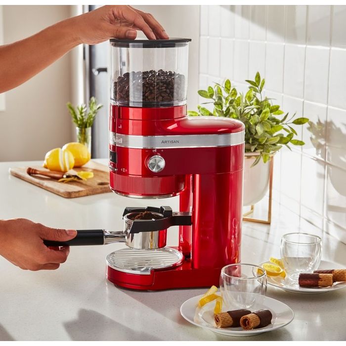 Młynek do kawy Artisan Candy Apple KitchenAid (5KCG8433ECA)