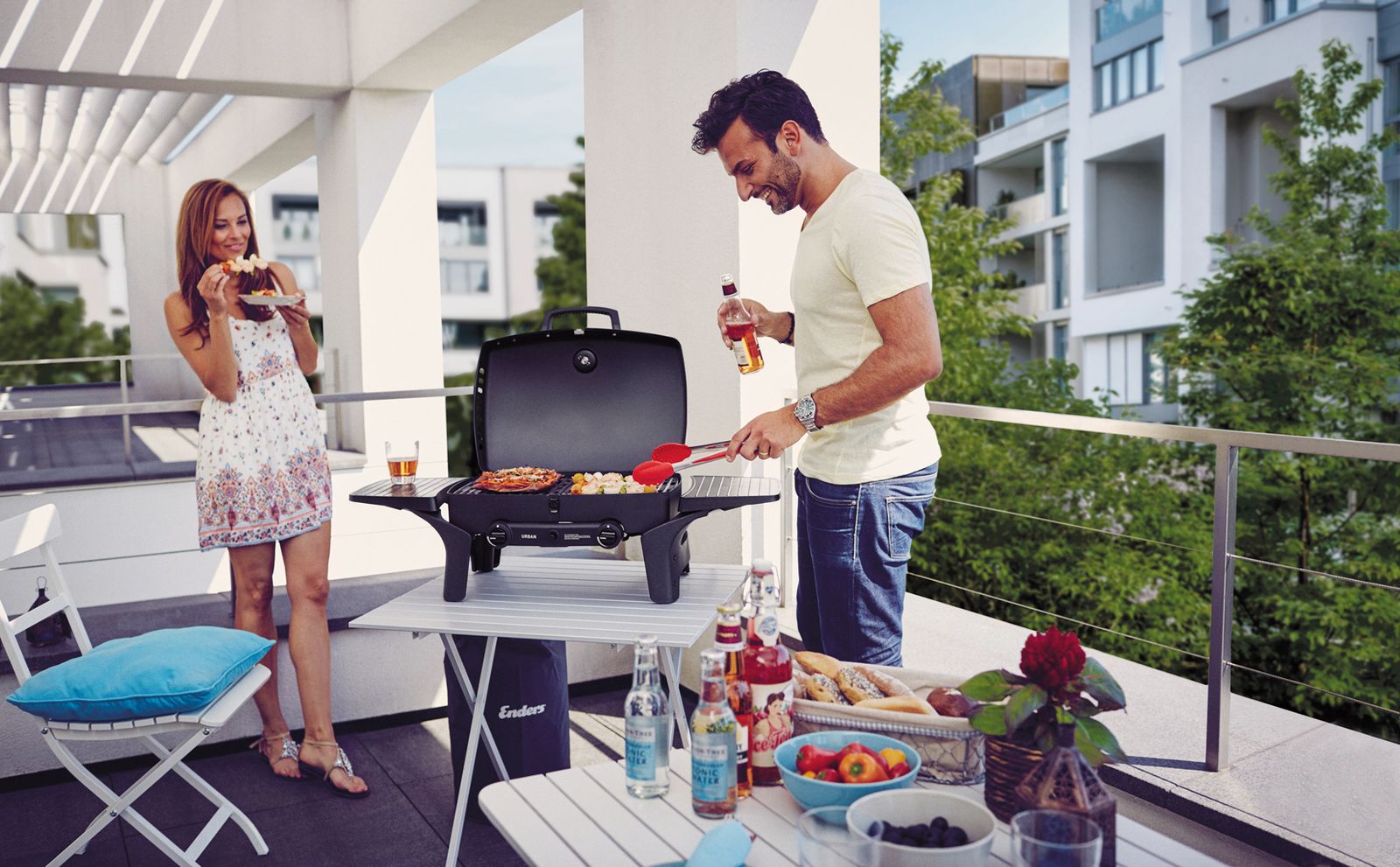 Grill na balkonie Enders