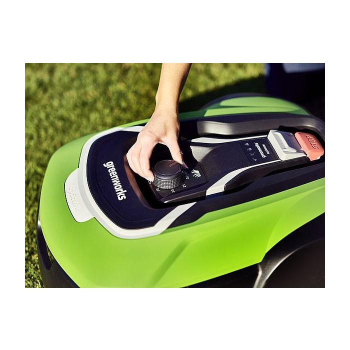 Greenworks Robot koszący Optimow 15 GSM 1500 m2 (GR 2509307) + GRATIS 
