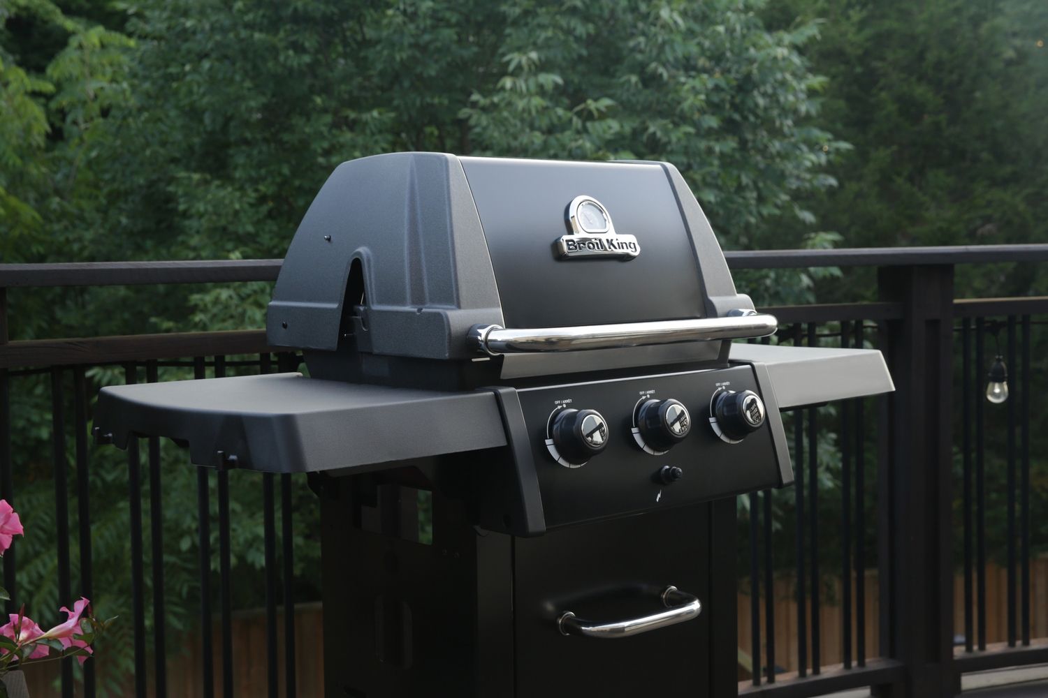Grill gazowy Broil King Royal 320 Shadow