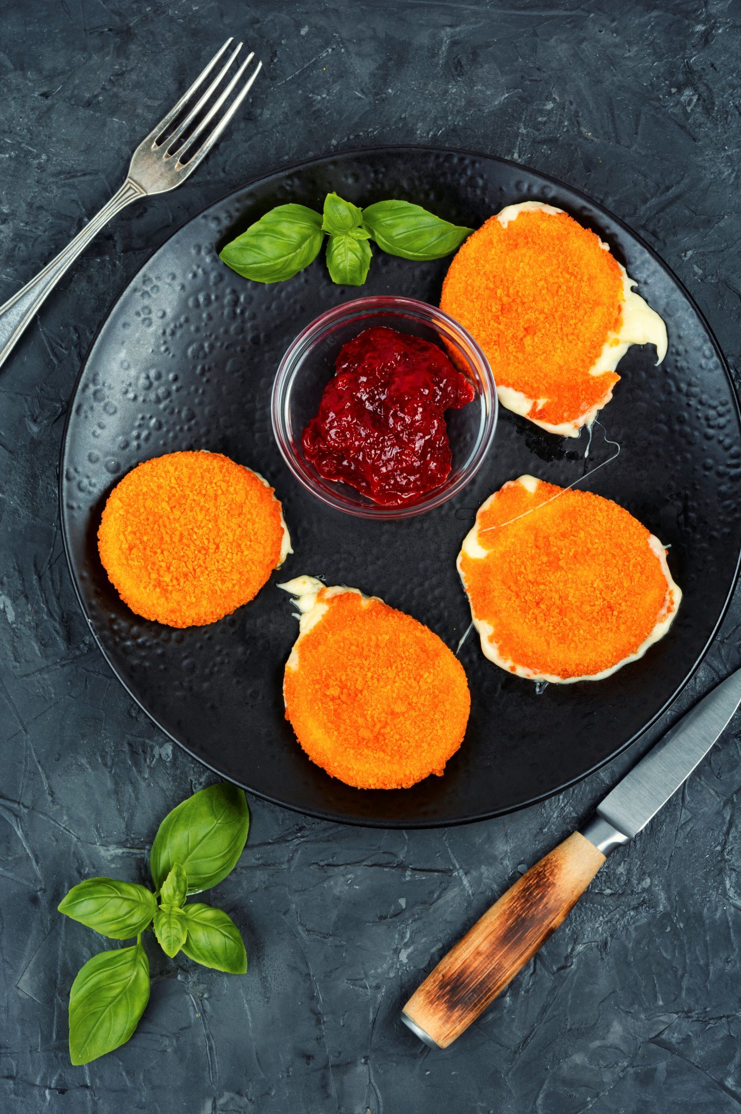 Smażony ser camembert