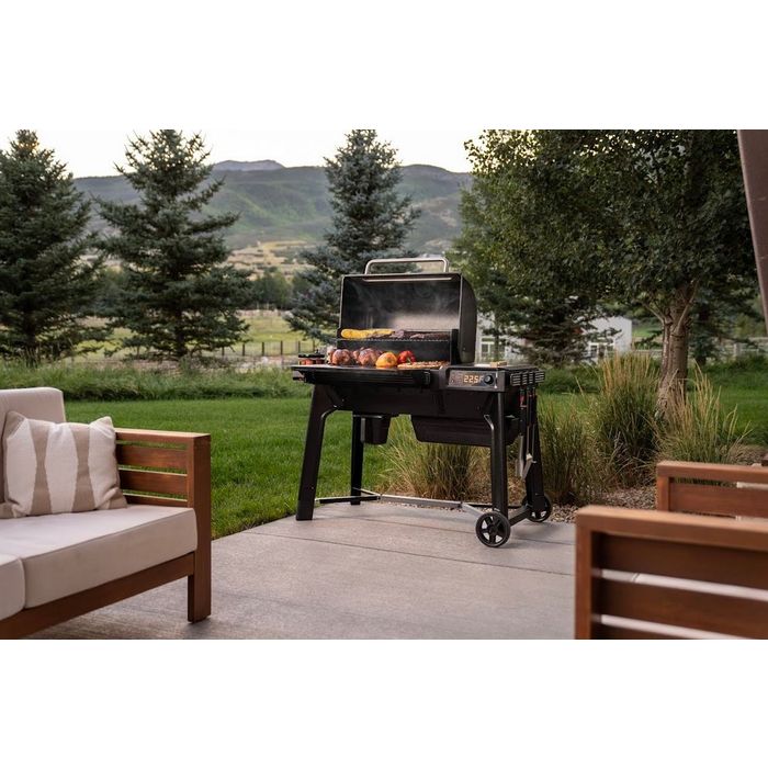 Grill na pellet Woodridge Traeger