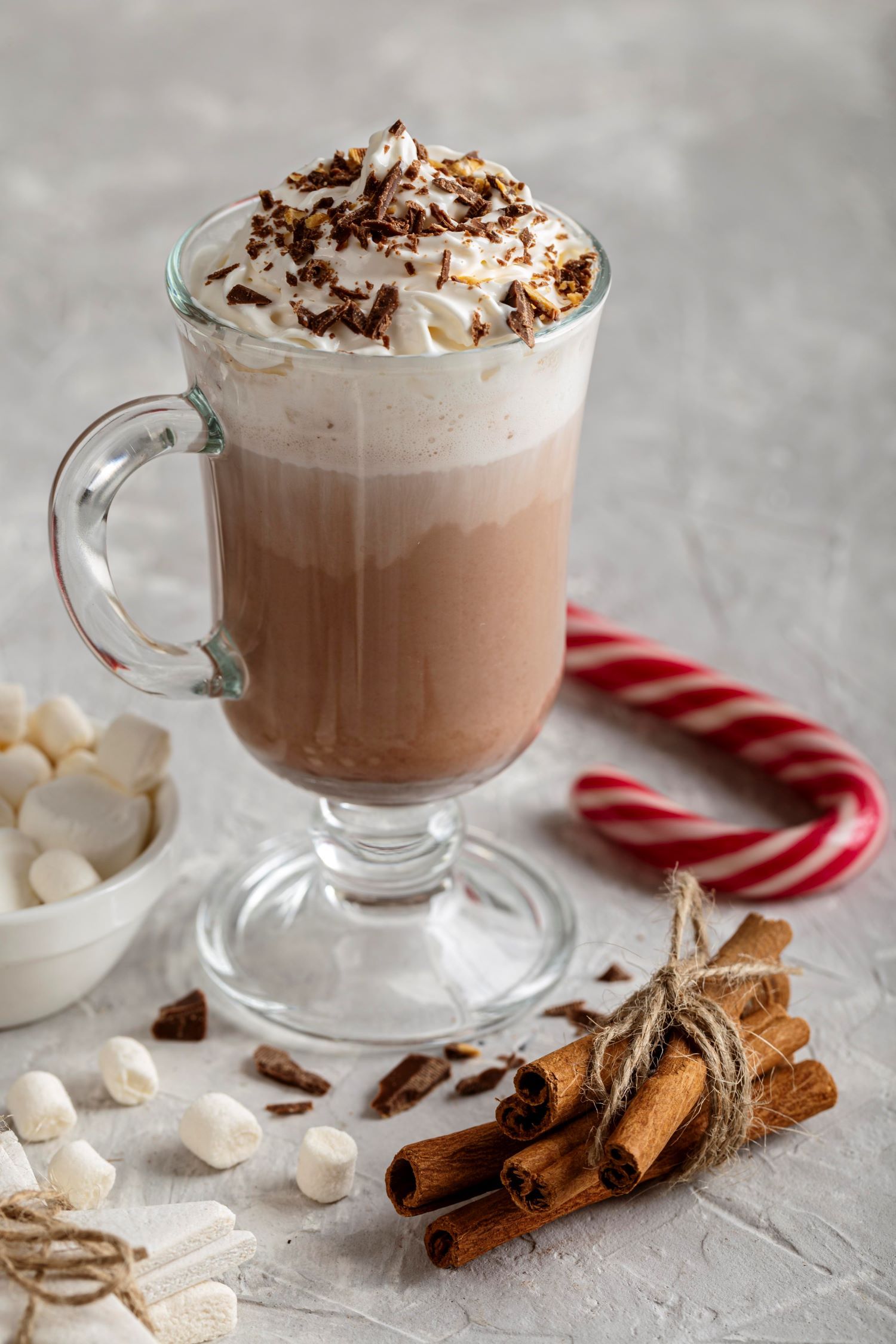 Cynamonowa Latte z wiórkami czekoladowymi