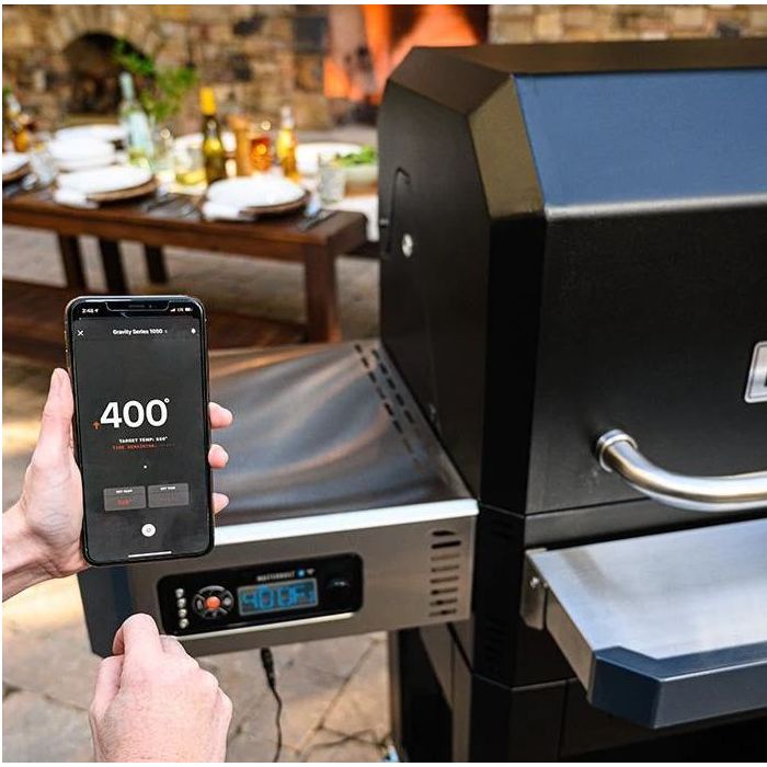 Gravity Series 1050 cyfrowy grill węglowy + wędzarnia Masterbuilt
