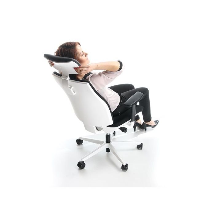 Fotel obrotowy CORR CJ 103 white Bejot