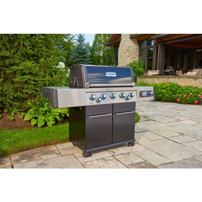 Grill gazowy Broil King Regal Q 590 (685283PL)