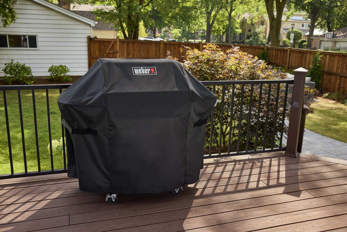 Grill gazowy Weber Spirit EPX-435R Stealth pokrowiec