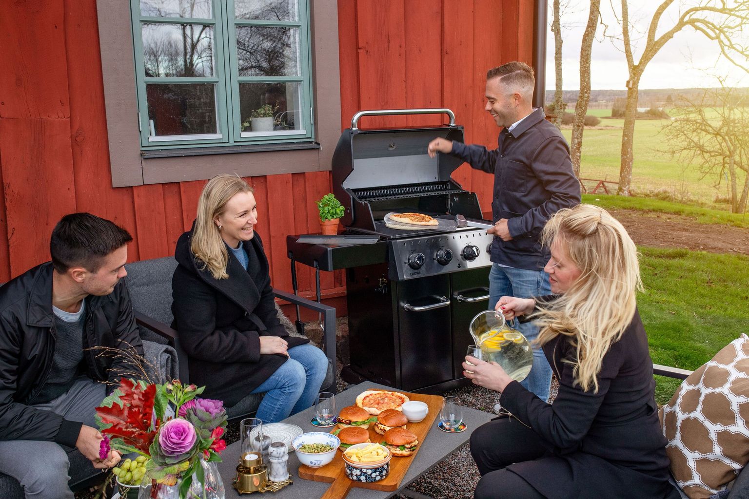 Efekt komina w grillu gazowym