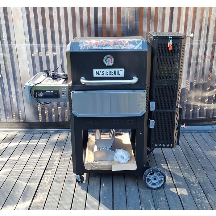 EKSPOZYCJA - Gravity Series 800 Cyfrowy grill węglowy + wędzarnia Masterbuilt -OUTLET - ODBIÓR OSOBISTY !!!