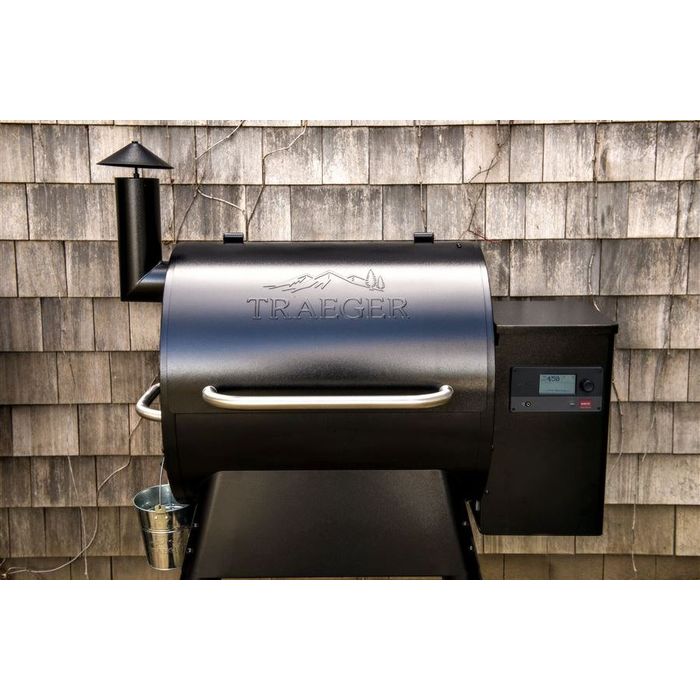 Grill na pellet PRO 575 (black) INT Traeger z bliska
