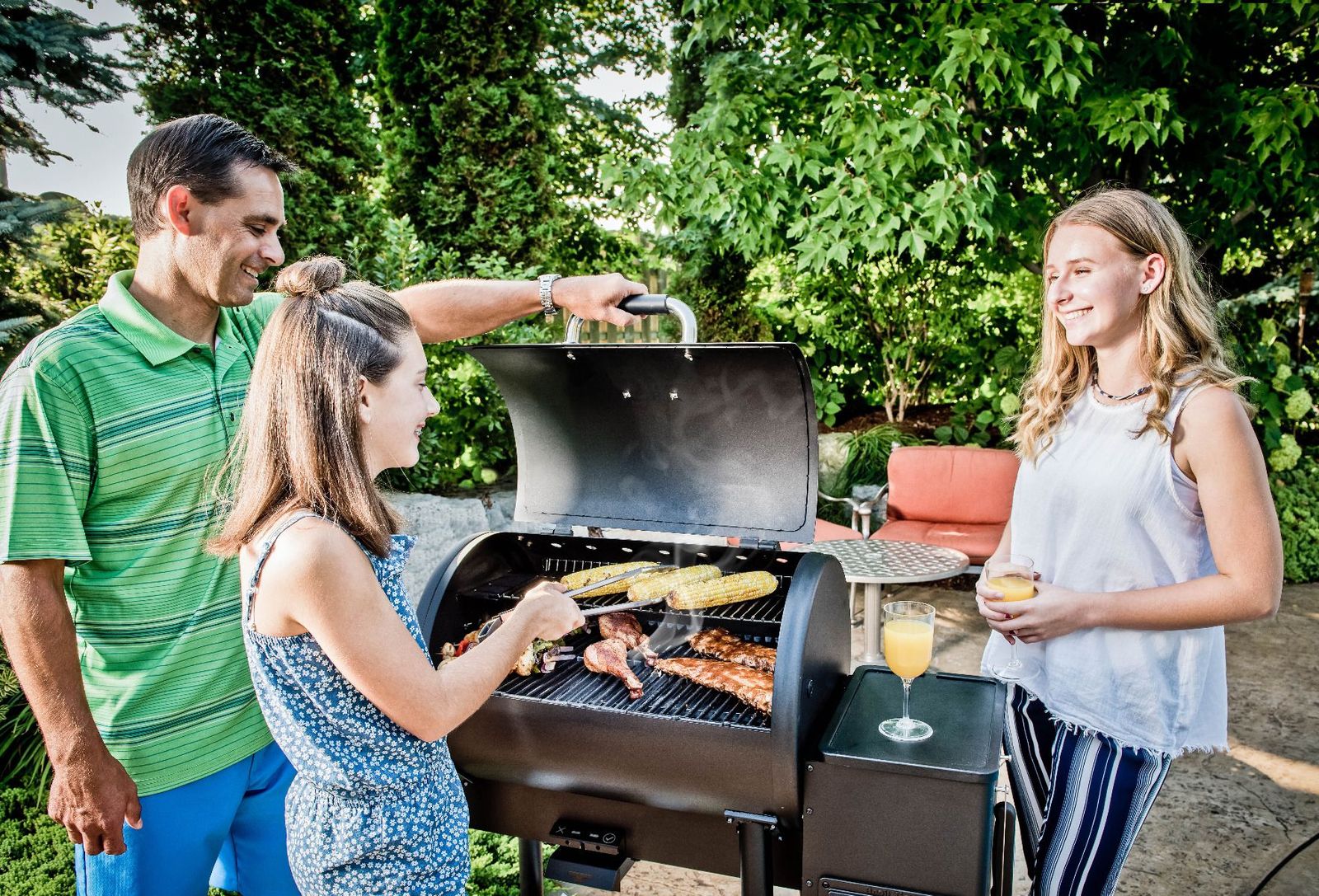 Grill na działkę na pellet