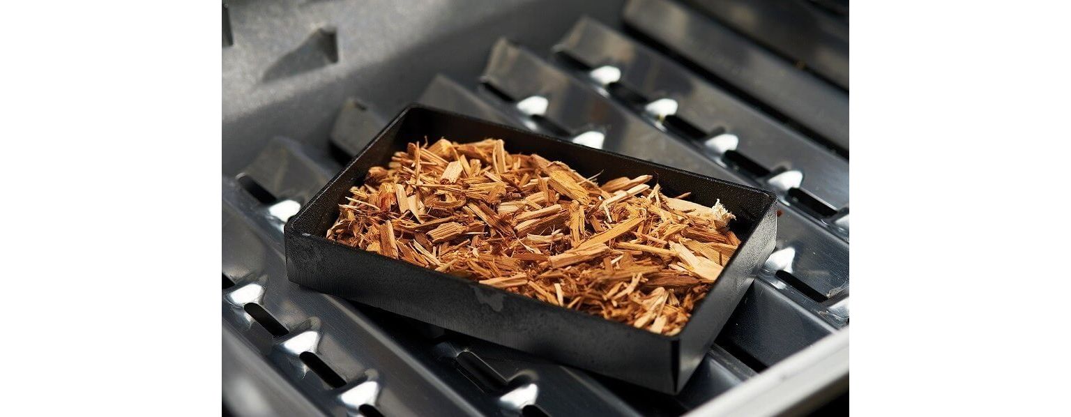 Wędzenie na grillu gazowym - niezwykły smak i aromat potraw