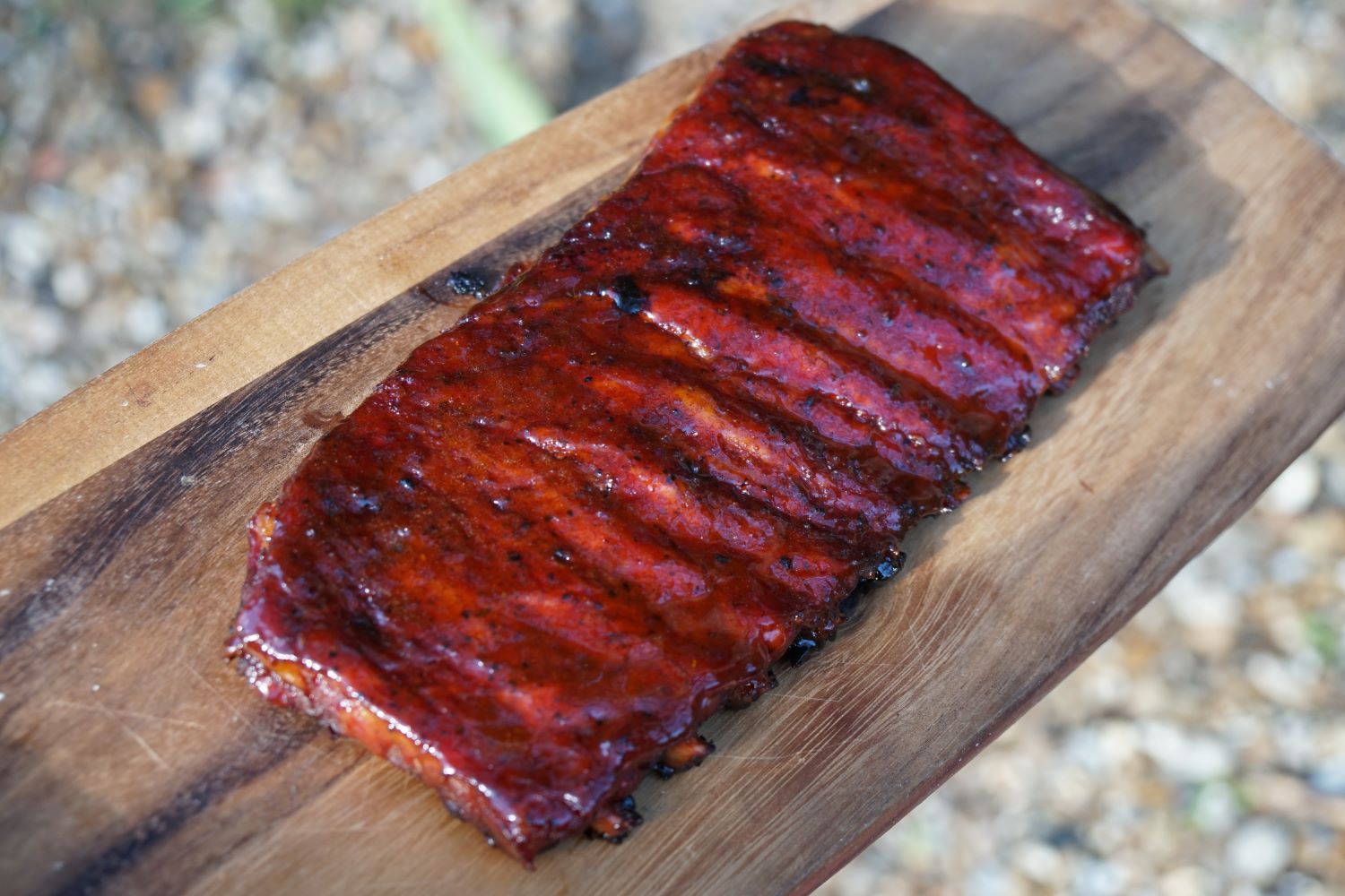 Żeberka BBQ z grilla na pellet Broil King